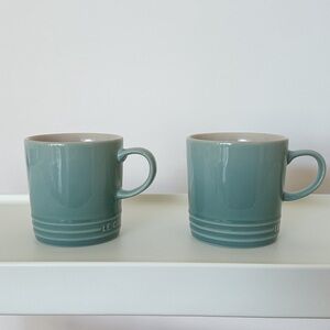 Set of 2 Le Creuset London mugs in Sea Salt (light blue grey ombre)